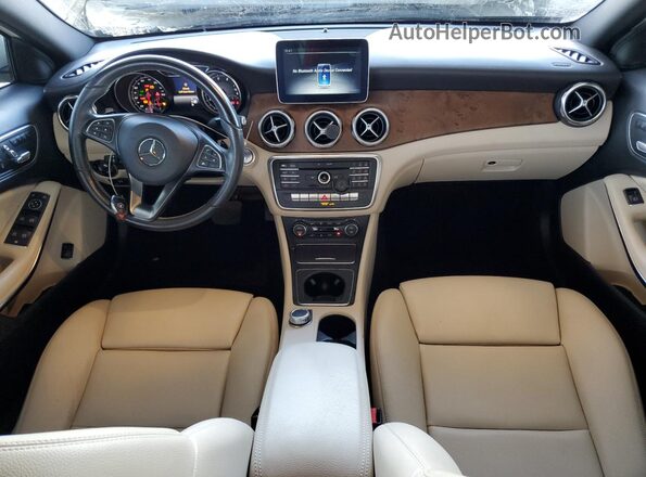 WDCTG4EB7LJ687612 2020 MERCEDES-BENZ GLA White Vista del salpicadero