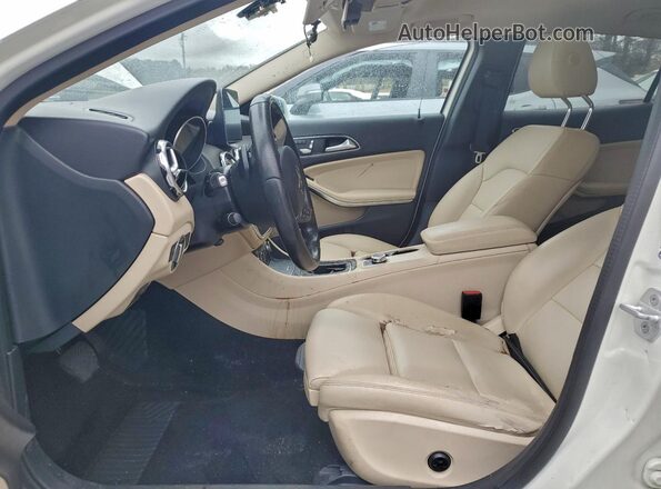 WDCTG4EB8JJ379202 2018 MERCEDES-BENZ GLA White 