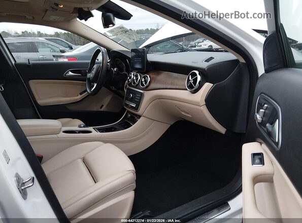 WDCTG4EB9KU016326 2019 MERCEDES-BENZ GLA 250 White Front interior view