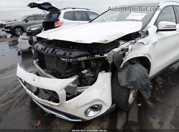 WDCTG4EB9KU016326 2019 MERCEDES-BENZ GLA 250 White Front view