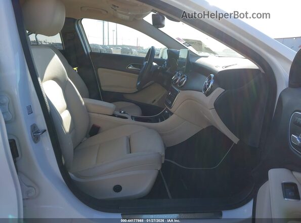WDCTG4EB9LU022869 2020 MERCEDES-BENZ GLA 250 Белый Вид салона спереди