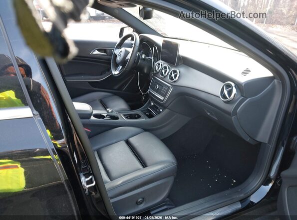 WDCTG4GB2KJ584416 2019 MERCEDES-BENZ GLA 250 Black Vista interior delantera