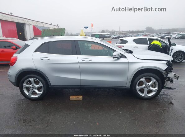 WDCTG4GB4KU009247 2019 MERCEDES-BENZ GLA 250 White სალონის 360-გრადუსიანი ხედი