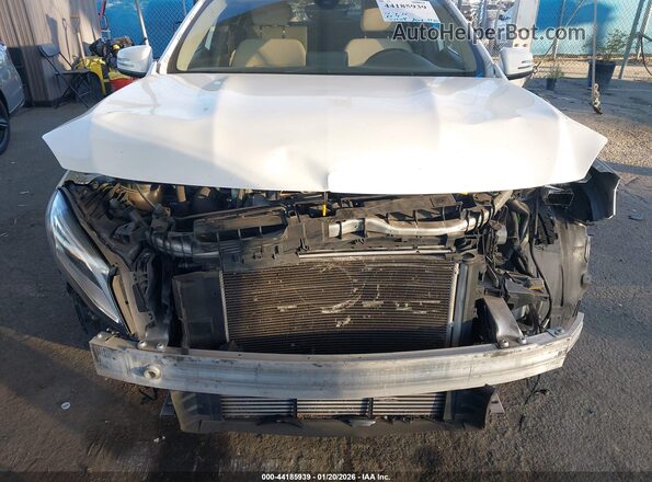 WDCTG4GB7LU027632 2020 MERCEDES-BENZ GLA 250 White Widok z przodu