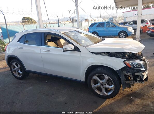 WDCTG4GB7LU027632 2020 MERCEDES-BENZ GLA 250 White Widok wnętrza 360 stopni