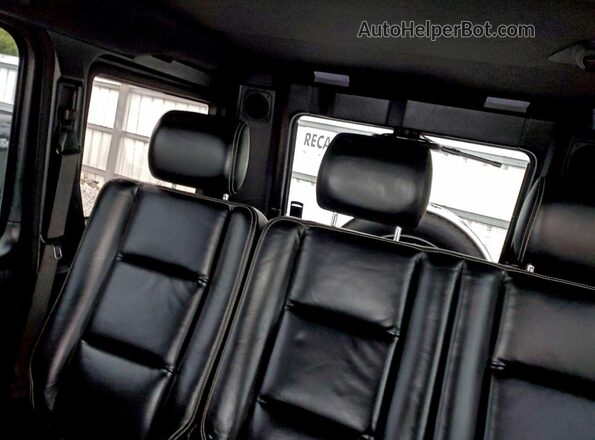 WDCYC7DH0JX287765 2018 MERCEDES-BENZ G-CLASS Silver Widok tylnych siedzeń