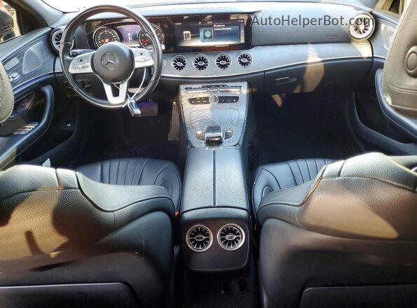 WDD2J5JB0KA038379 2019 MERCEDES-BENZ CLS-CLASS Black Առջևի վահանակի տեսք