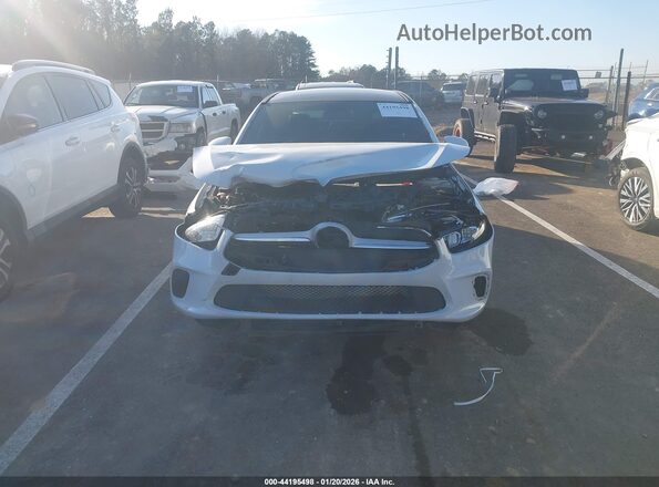 WDD3G4EB0KW026291 2019 MERCEDES-BENZ A 220 White Widok zestawu wskaźników