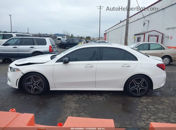 WDD3G4FB3KW004851 2019 MERCEDES-BENZ A 220 White 