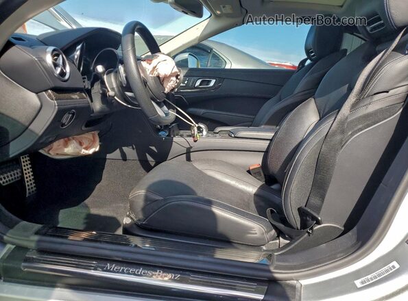 WDDJK6GA4KF056710 2019 MERCEDES-BENZ SL Silver Вид салону спереду