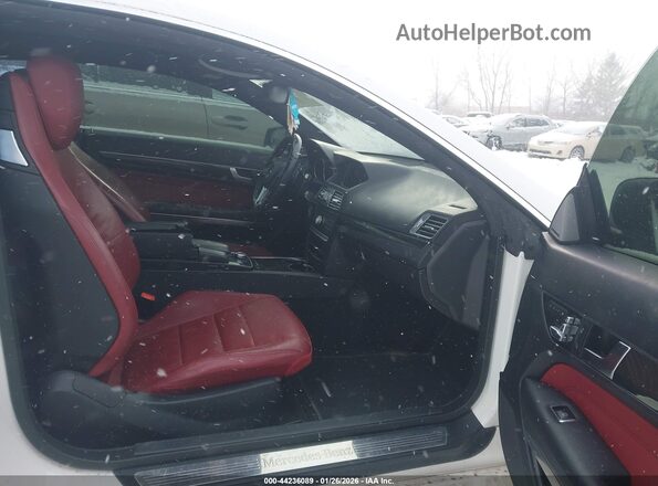 WDDKJ6HB0GF328952 2016 MERCEDES-BENZ E-CLASS White Front interior view