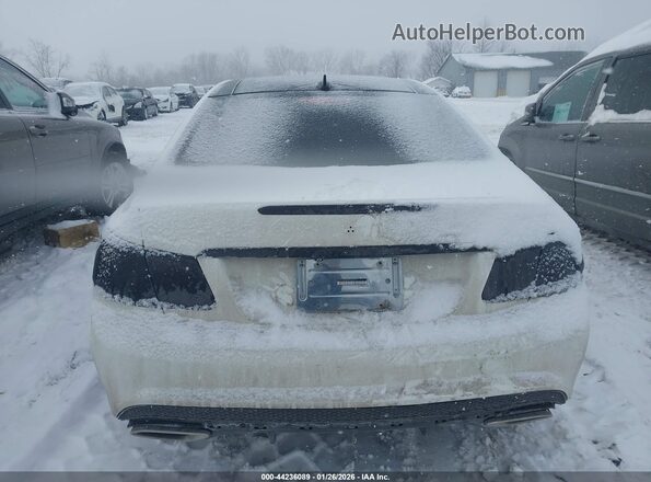WDDKJ6HB0GF328952 2016 MERCEDES-BENZ E-CLASS White 