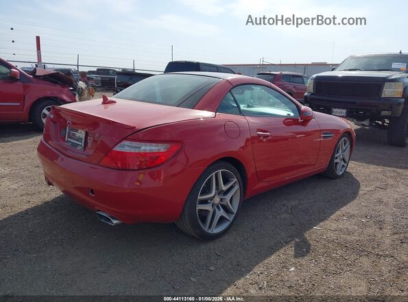WDDPK3JA0GF124025 2016 MERCEDES-BENZ SLK 300 Красный Задняя правая четверть