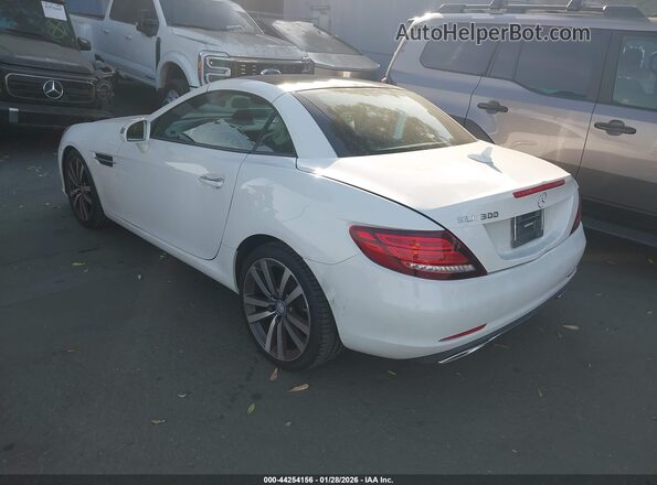 WDDPK3JA0HF128044 2017 MERCEDES-BENZ SLC 300 Белый 