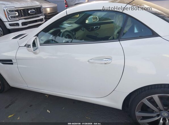 WDDPK3JA0HF128044 2017 MERCEDES-BENZ SLC 300 Белый 