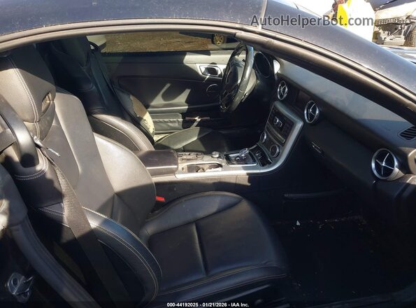 WDDPK3JA1GF123708 2016 MERCEDES-BENZ SLK 300 Black Вид салону спереду