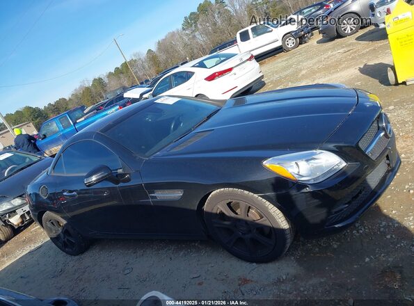WDDPK3JA1GF123708 2016 MERCEDES-BENZ SLK 300 Black Вид задньої частини салону