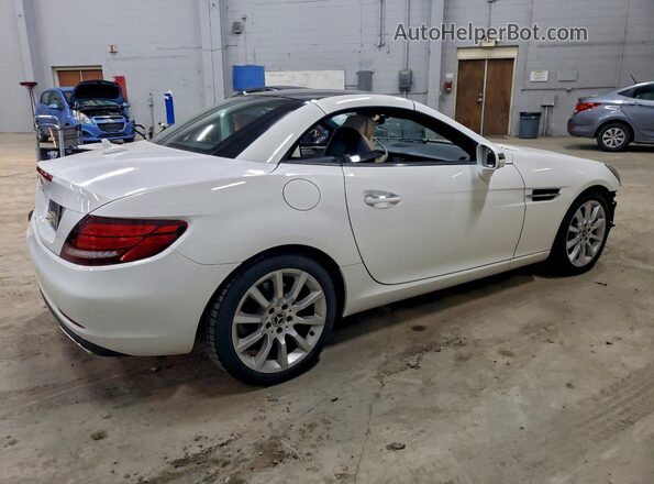WDDPK3JA3HF141225 2017 MERCEDES-BENZ SLC White უკანა მარჯვენა