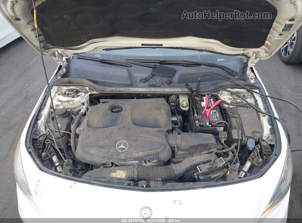 WDDSJ4EB0HN400720 2017 MERCEDES-BENZ CLA 250 White Вид ззаду