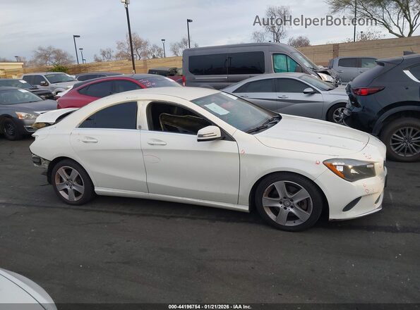 WDDSJ4EB0HN400720 2017 MERCEDES-BENZ CLA 250 White Панорамний вид салону 360°