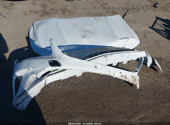 WDDSJ4EB1JN682128 2018 MERCEDES-BENZ CLA 250 White Vista del salpicadero