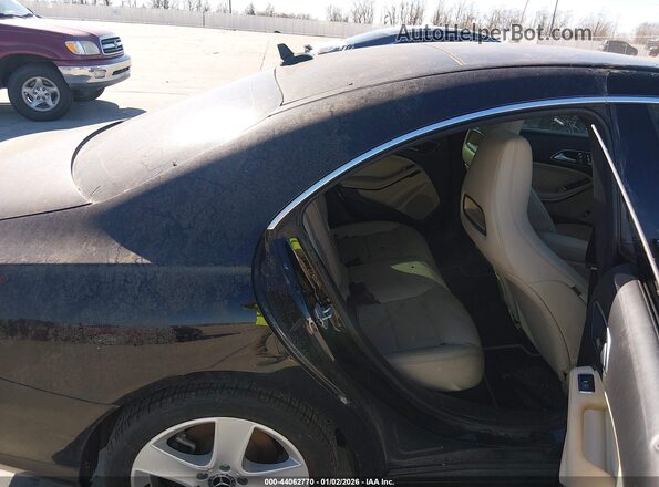 WDDSJ4EB2JN569837 2018 MERCEDES-BENZ CLA 250 Black Widok naklejki z numerem VIN