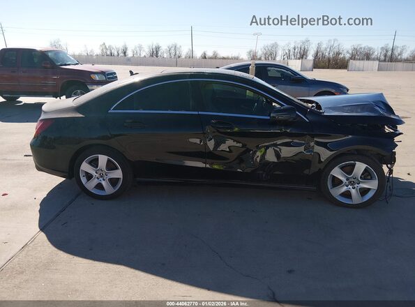 WDDSJ4EB2JN569837 2018 MERCEDES-BENZ CLA 250 Black Widok wnętrza z tyłu