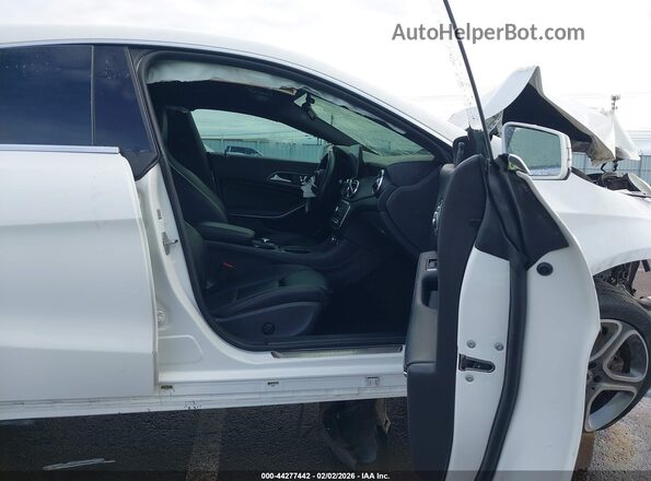 WDDSJ4EB2KN717504 2019 MERCEDES-BENZ CLA 250 White 