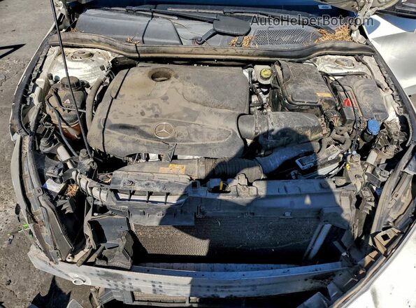 WDDSJ4EB5GN302636 2016 MERCEDES-BENZ CLA-CLASS White უკანა სალონის ხედი