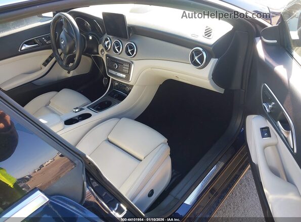 WDDSJ4EB5JN690488 2018 MERCEDES-BENZ CLA 250 Dark Blue Vista interior delantera