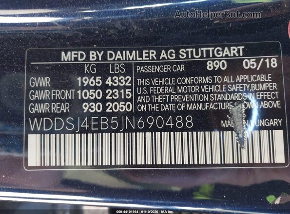 WDDSJ4EB5JN690488 2018 MERCEDES-BENZ CLA 250 Dark Blue Vista del compartimento del motor