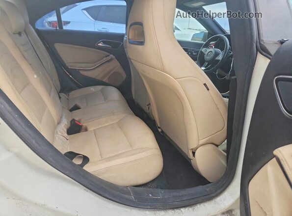 WDDSJ4EB7HN440888 2017 MERCEDES-BENZ CLA-CLASS White Հետևի նստատեղերի տեսք