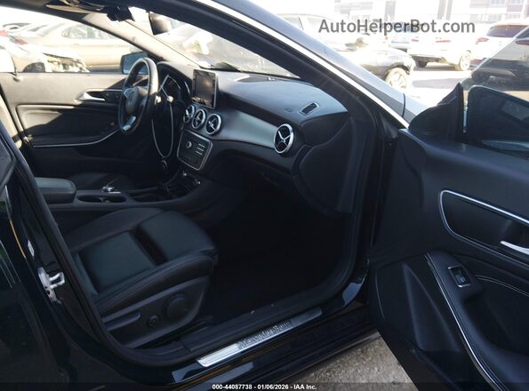 WDDSJ4EB9GN312439 2016 MERCEDES-BENZ CLA 250 Black Front interior view