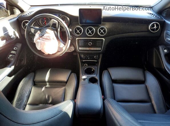 WDDSJ4EB9HN454730 2017 MERCEDES-BENZ CLA-CLASS Blue Առջևի վահանակի տեսք