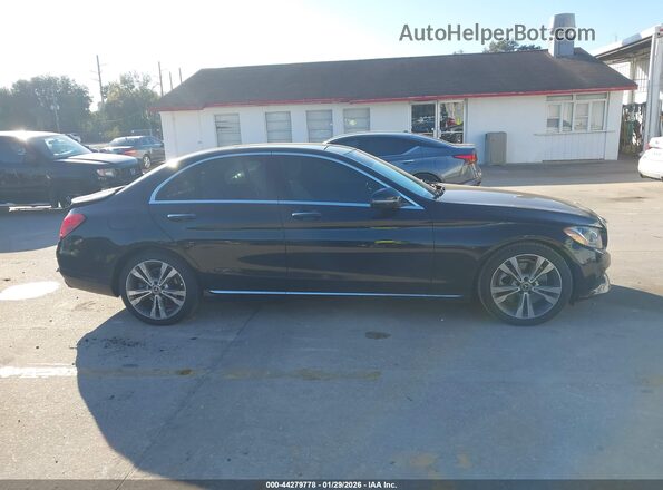 WDDWF4JB1JR322956 2018 MERCEDES-BENZ C-CLASS Black Вид задньої частини салону