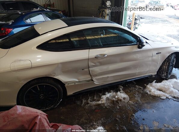WDDWJ6EB6KF848099 2019 MERCEDES-BENZ AMG C 43 White Widok z przodu