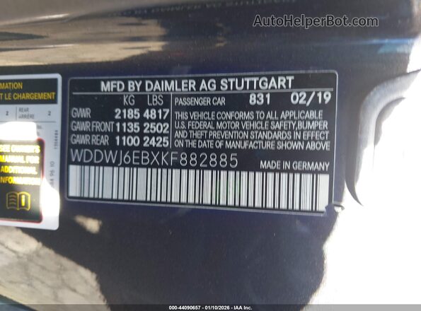 WDDWJ6EBXKF882885 2019 MERCEDES-BENZ AMG C 43 Black Vista del compartimento del motor