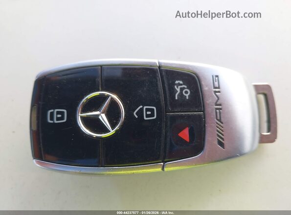 WDDXK8JB9KA036358 2019 MERCEDES-BENZ AMG S 63 White Widok deski rozdzielczej