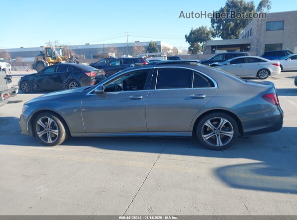 WDDZF4JB1JA380142 2018 MERCEDES-BENZ E-CLASS Серый 