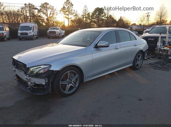 WDDZF4JB3JA312487 2018 MERCEDES-BENZ E-CLASS Silver Vista tres cuartos delantera izquierda