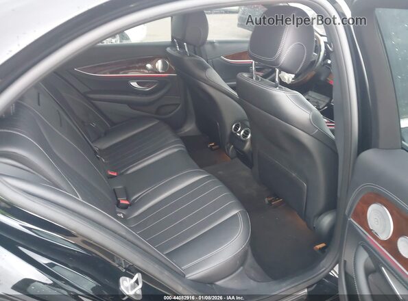 WDDZF4JB9HA084263 2017 MERCEDES-BENZ E-CLASS Black Вид наклейки з VIN-кодом