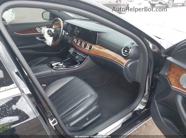 WDDZF4JB9HA084263 2017 MERCEDES-BENZ E-CLASS Black Вид салону спереду