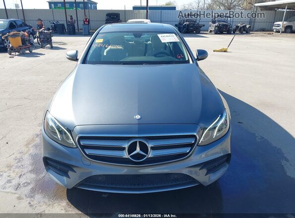 WDDZF4JB9HA152867 2017 MERCEDES-BENZ E-CLASS Gray ხელსაწყოთა პანელის ხედი