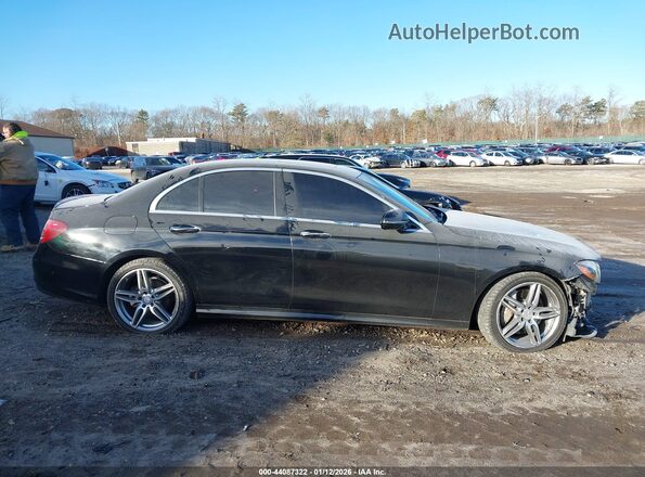 WDDZF4KB6HA059609 2017 MERCEDES-BENZ E-CLASS Black Widok wnętrza 360 stopni