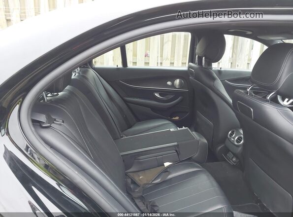 WDDZF4KB7KA535843 2019 MERCEDES-BENZ E-CLASS Black Widok naklejki z numerem VIN