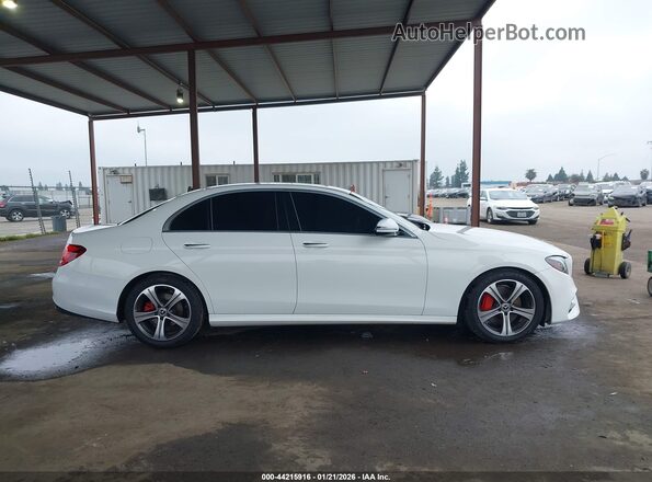 WDDZF8DB6LA741645 2020 MERCEDES-BENZ E-CLASS Белый Вид задней части салона