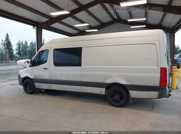 WDRPF1CD8KP065822 2019 FREIGHTLINER SPRINTER 2500 White 