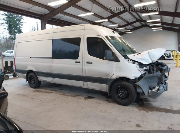WDRPF1CD8KP065822 2019 FREIGHTLINER SPRINTER 2500 White Vista interior de 360 grados