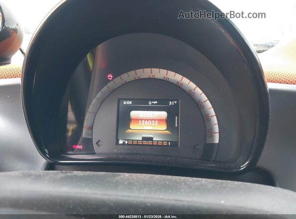 WMEFJ5DA3GK043772 2016 SMART FORTWO White Հետևի նստատեղերի տեսք