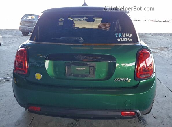 WMW13DJ02N2S08097 2022 MINI COOPER Green Вид ззаду